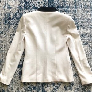 X-Small black and white tailored bebe blazer